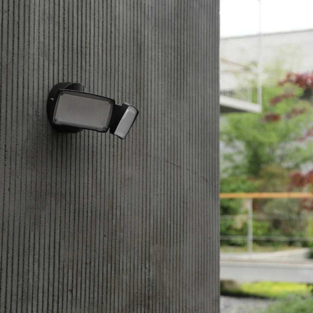 LED Matt Black Outdoor Double Head Flood Wall Light 2350lm 21W - Image 3